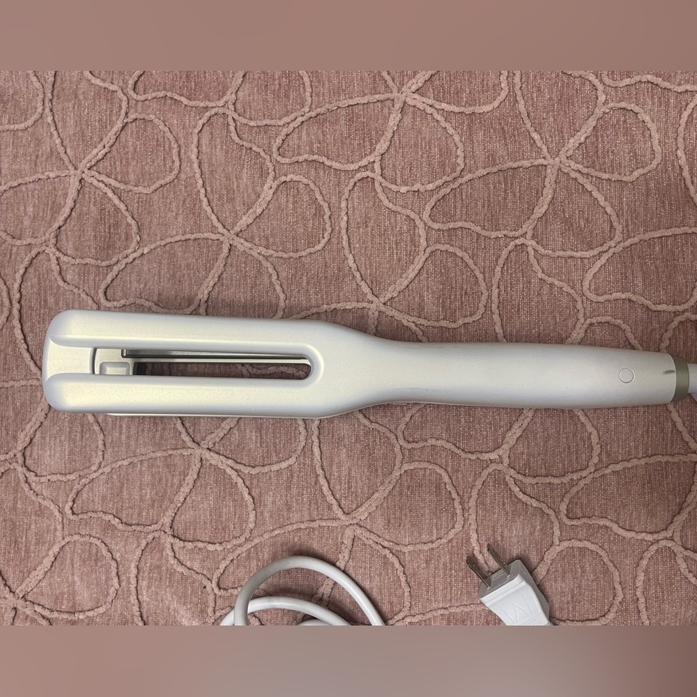 Drybar Reserve Dual-Plate Styling Iron - Picture 5 of 7